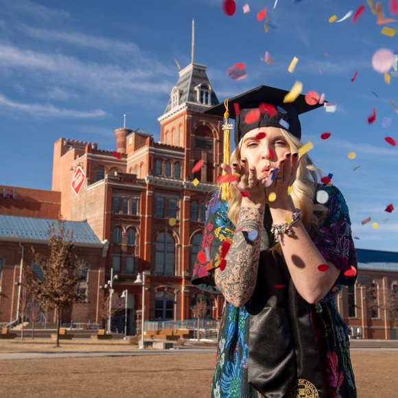 Meet your Posher, Hanna - Picture 3 of 3